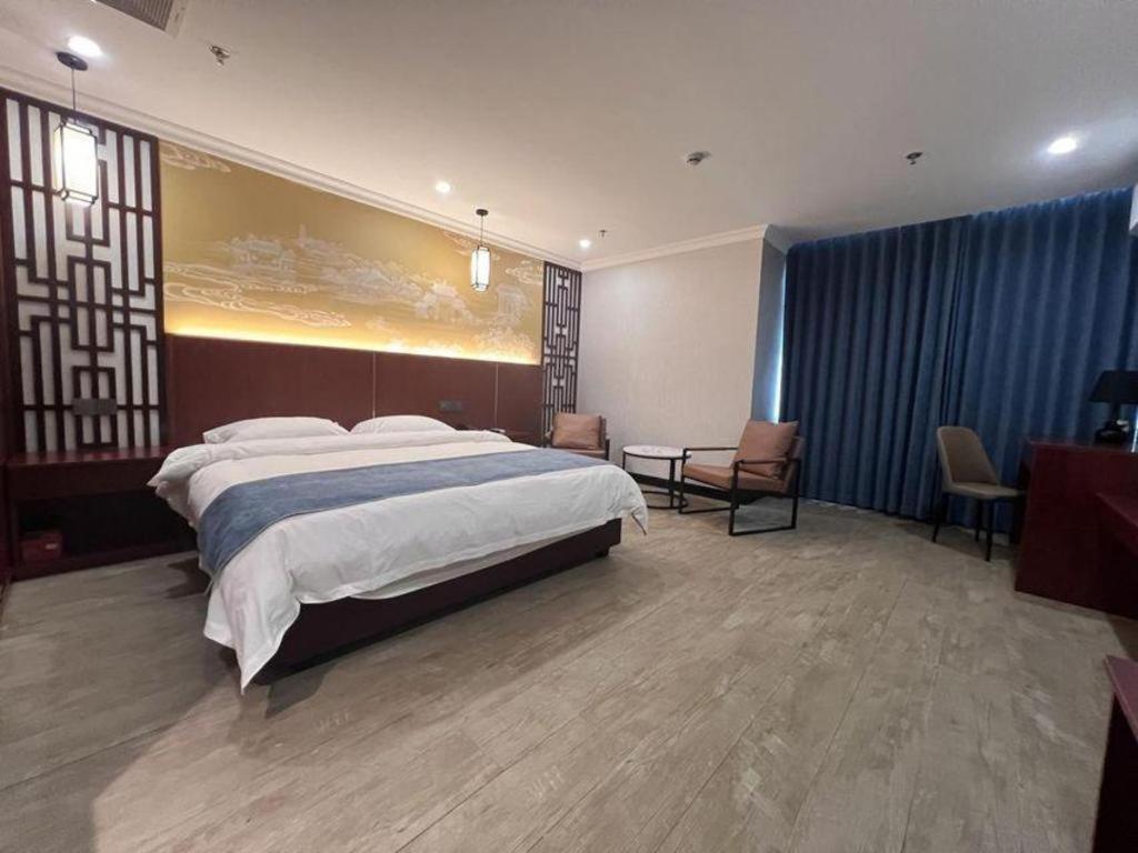 Carrianna Hotel Foshan Exterior photo